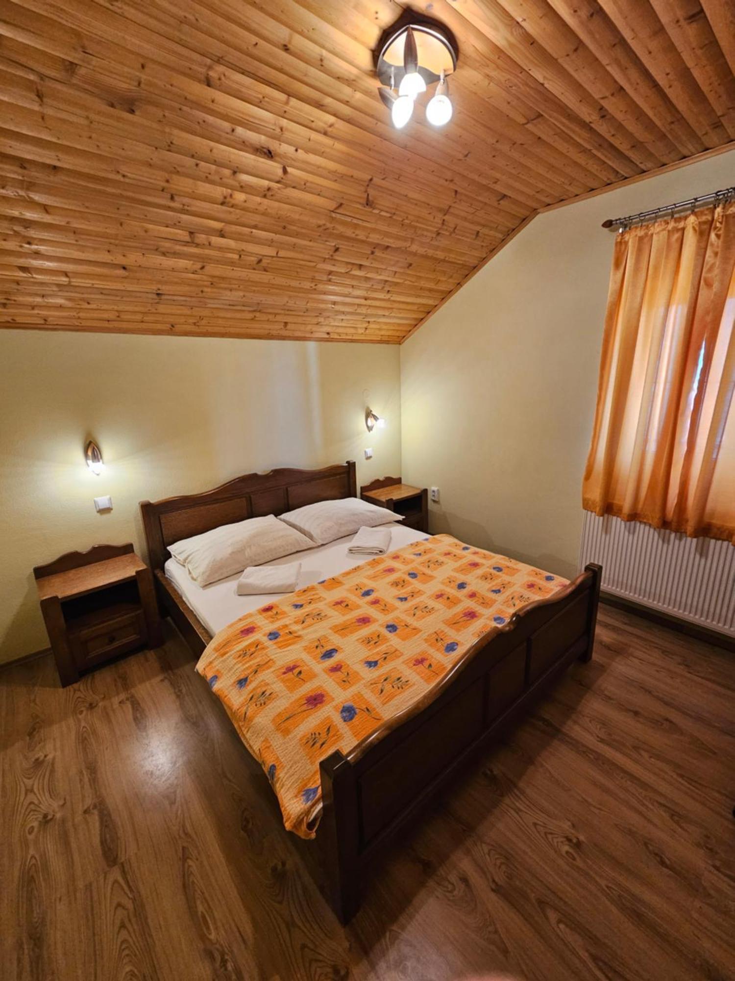 House Mirjana Hotel Smoljanac Ngoại thất bức ảnh