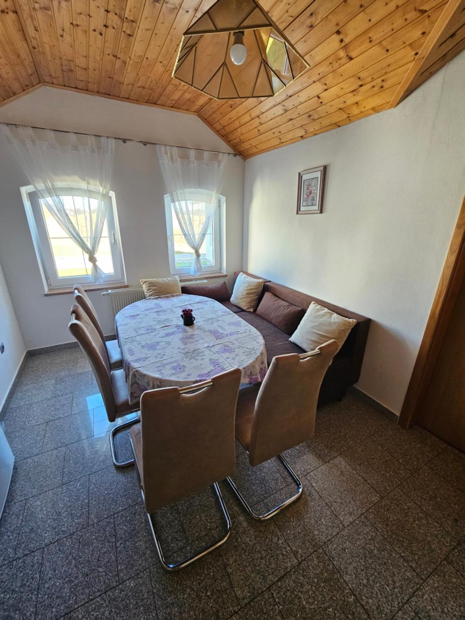 House Mirjana Hotel Smoljanac Ngoại thất bức ảnh