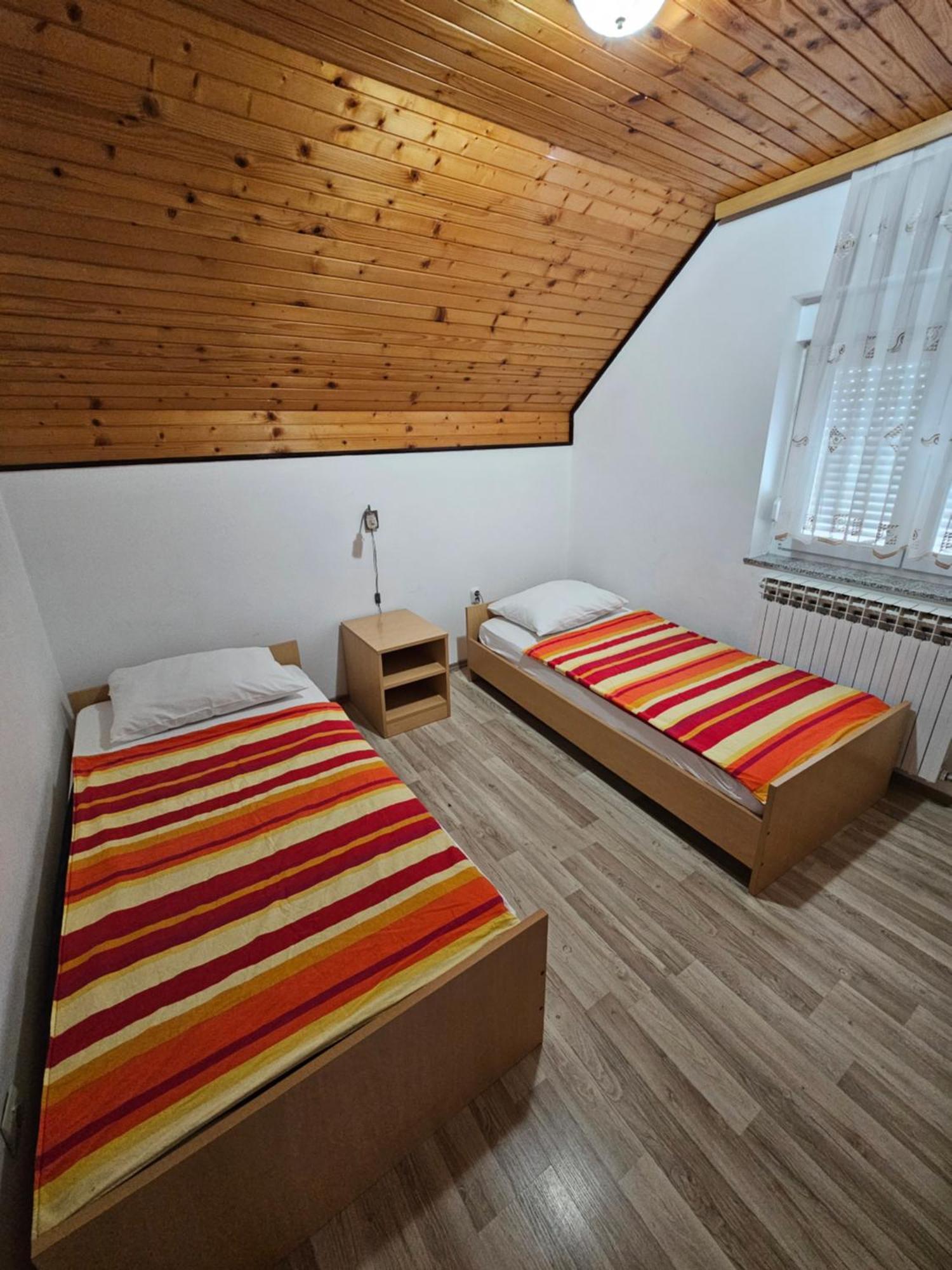 House Mirjana Hotel Smoljanac Ngoại thất bức ảnh