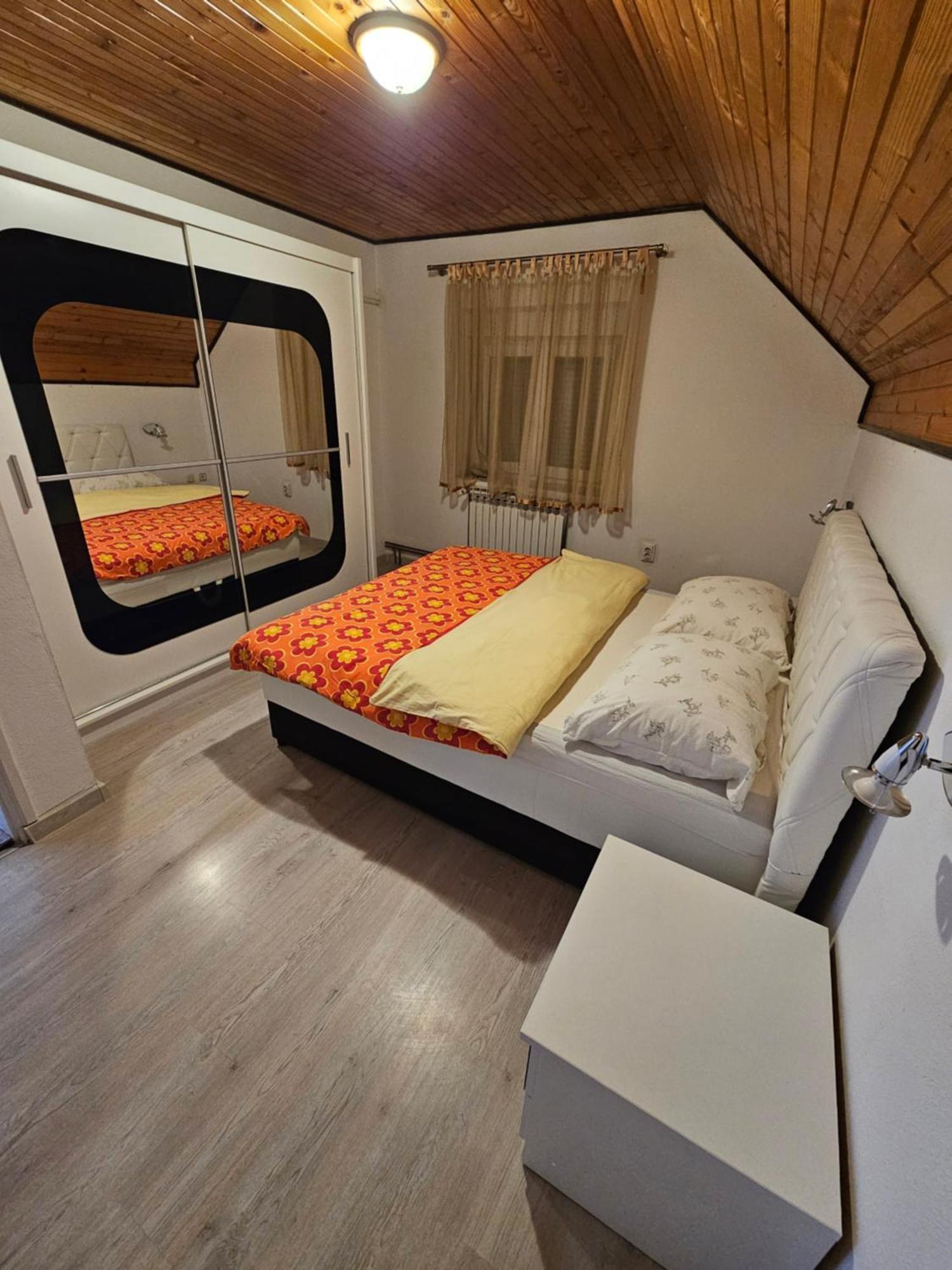House Mirjana Hotel Smoljanac Ngoại thất bức ảnh